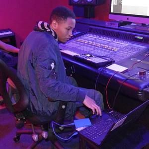 Meet your Posher, Donavan